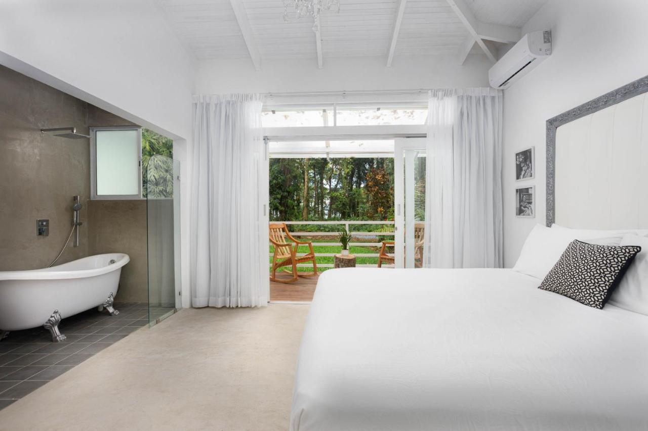 Gigi Brown Villa Frida Beachfront Puerto Viejo de Talamanca 외부 사진