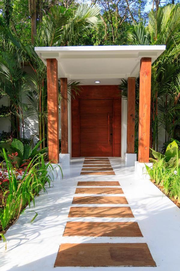 Gigi Brown Villa Frida Beachfront Puerto Viejo de Talamanca 외부 사진