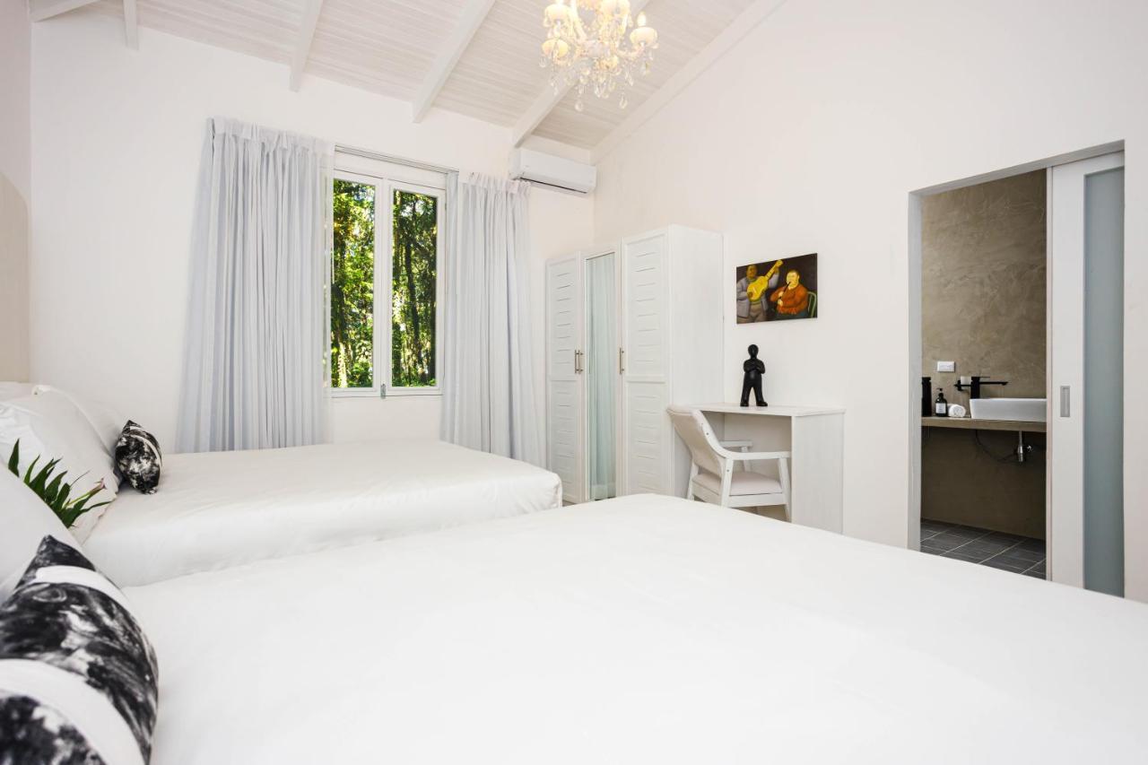 Gigi Brown Villa Frida Beachfront Puerto Viejo de Talamanca 외부 사진